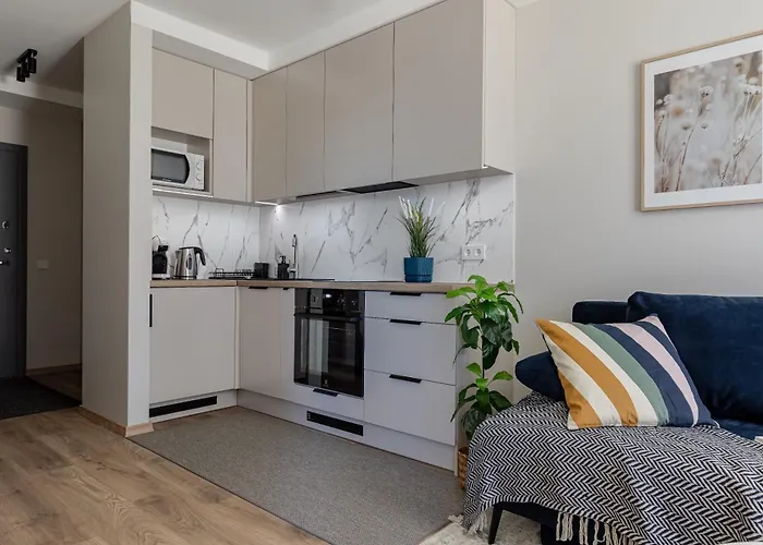 Amber Free Parking - Self Check In *