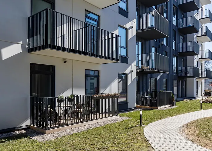 Amber Free Parking - Self Check In