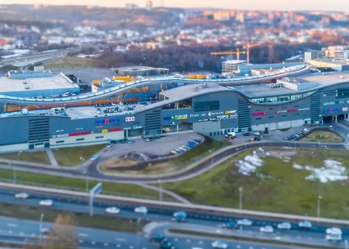 Amber Free Parking - Self Check In *