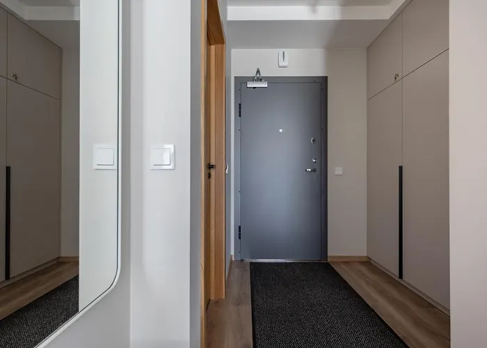 Amber Free Parking - Self Check In *